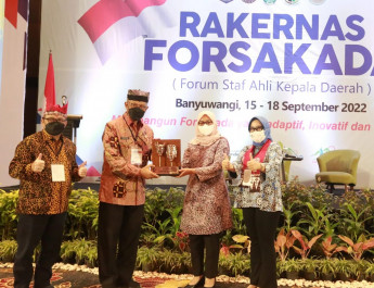 Pj Sekda Banten M Tranggono Harap Staf Ahli Kepala Daerah Mampu Mengembangkan Inovasi Penyelenggaraan Pemerintahan
