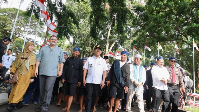 Gubernur Andra Soni Ajak Masyarakat Jadikan Adat Kanekes sebagai Tuntunan