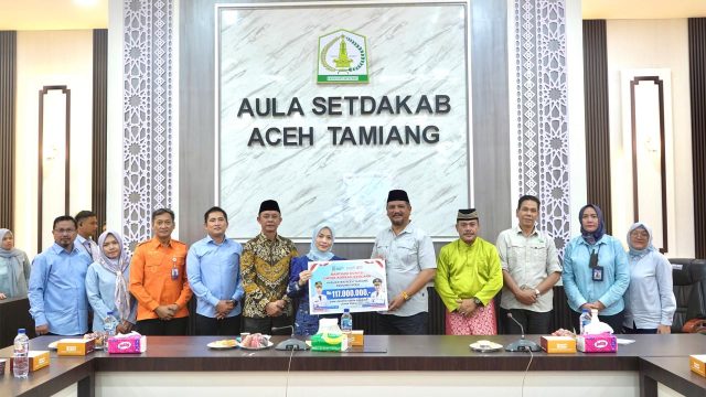Pemkab Serang Serahkan Bantuan Rp1,19 Miliar Bagi Korban Bencana Aceh, Sumut, dan Sumbar
