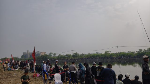 Sambut Hari Bhayangkara Ke-80, Serang Gelar Lomba Mancing Mania