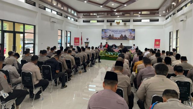Dalam Rangka Memperingati Hari Bayangkara ke-80 Polres Serang Bersama Tokoh Lintas Agama Menggelar Doa Bersama