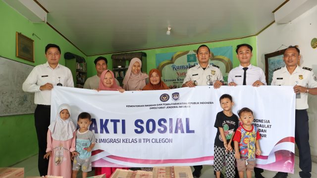 Semarak HUT Ke-81 Kemerdekaan RI, Imigrasi Cilegon Bersama Kanwil Ditjen Imigrasi Banten Gelar Bakti Sosial : Wujud Nyata “Imigrasi Untuk Rakyat”