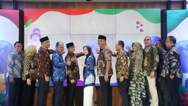Bupati Serang Ratu Zakiyah dan Bupati Situbondo Resmi Kickoff Festival Anyer-Panarukan