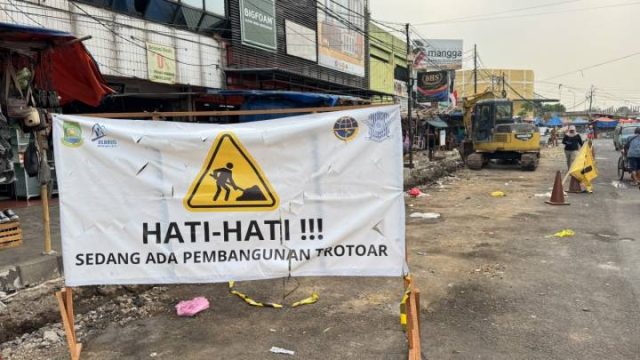 Pembangunan Trotoar Kawasan Jalan Kiasnawi Kota Tangerang Mulai Direalisasikan